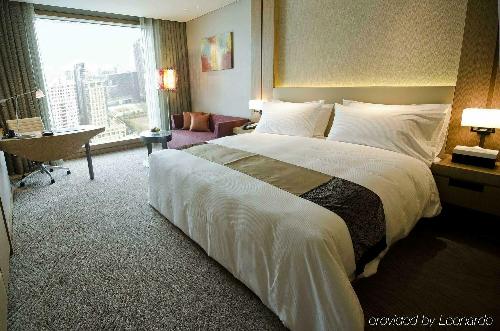 Millennium Hotel Taichung Exterior photo Deluxe Room